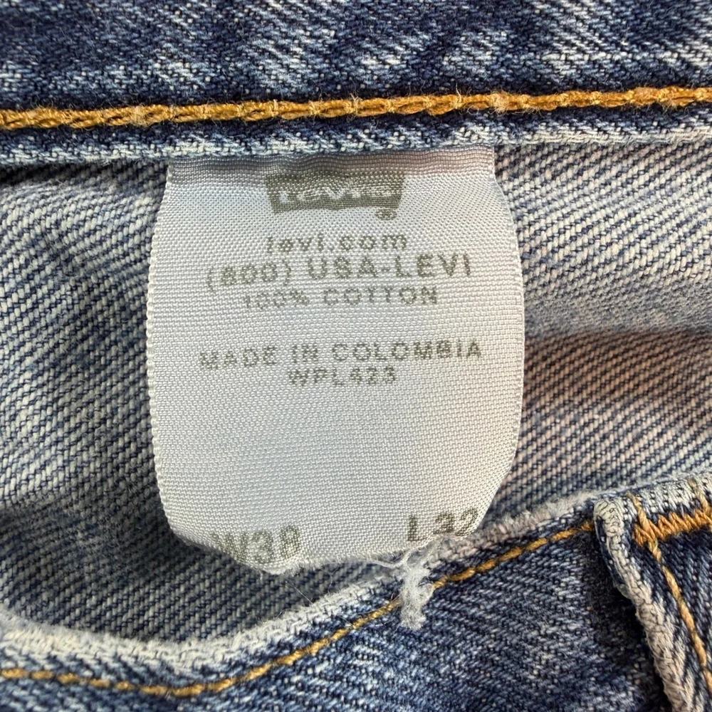 Levis 501 Original Fit Button Fly Jeans Medium Wash Denim 38x32 Distressed